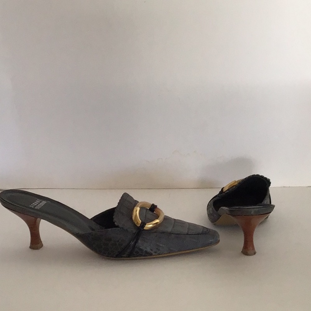 💥💥STUART WEITZMAN💥💥.        CROC KITTEN HEEL SLIDES